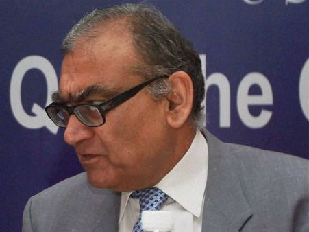 தலைமை நீதிபதி பதவிக்கு தகுதியற்றவர் கட்ஜு: முன்னாள் அமைச்சர் சாந்திபூஷண் சாடல்!