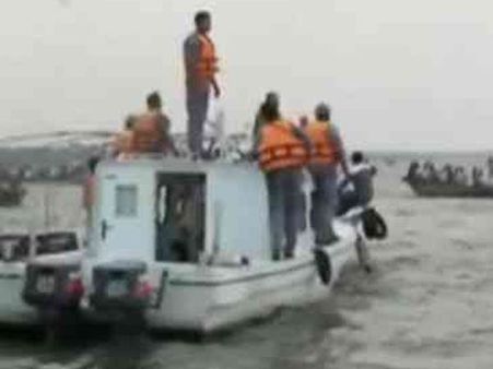 வங்கதேசத்தில் படகு கவிழ்ந்து விபத்து: 200 பேர் பலி?