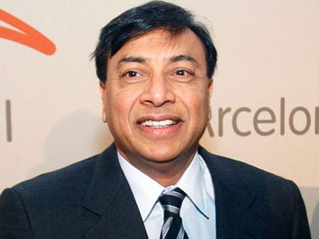 2,850 அடி மலையை விலைபேசிய லட்சுமி மிட்டல்.... இங்கிலாந்தில் எதிர்ப்பு வலுக்கிறது