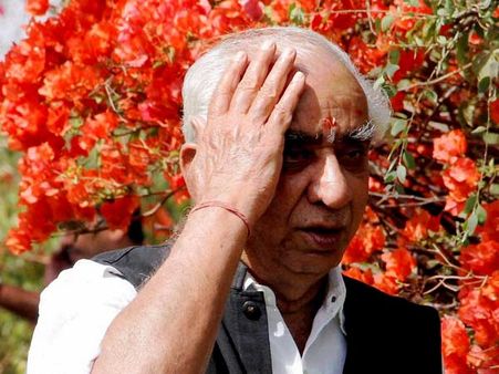 தொடர்ந்து கோமா நிலையில் ஜஸ்வந்த சிங்... நேரில் சென்று பார்த்தார் மோடி!