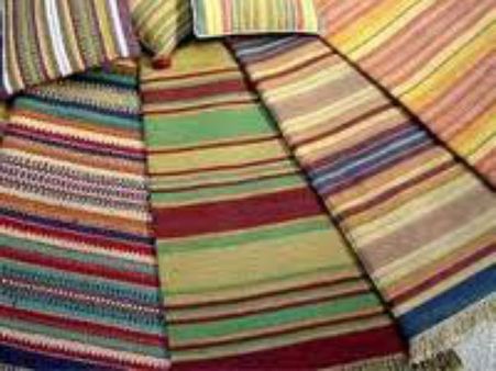 பாவாடை, தாவணி, ஜமுக்காளத்தை கைத்தறியில் மட்டுமே தயாரிக்க மத்திய அரசு உத்தரவு!