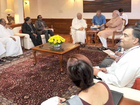 ஒன்றுபட்ட இலங்கைக்குள் அரசியல் தீர்வு: ஈழத் தமிழ் எம்.பி.க்களிடம் மோடி வலியுறுத்தல்!