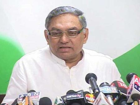 மூத்த காங்கிரஸ் தலைவர்கள் ஓய்வுபெற வேண்டும்: ஜனார்த்தன் திவேதி கருத்தால் சலசலப்பு