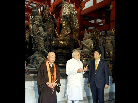 ஜப்பானில் மோடி... பண்டைய கால புத்த கோவில் ‘தோஜி’யைப் பார்வையிட்டார்