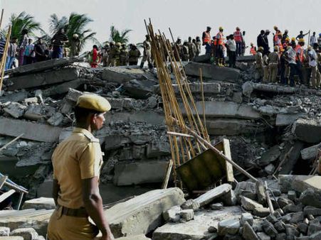 மவுலிவாக்கம் 11 மாடிக் கட்டடத்திற்கு 'பிளான்' அனுமதி வழங்கிய அத்தனை பேரும் அதிரடி மாற்றம்!