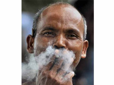 சில்லறை சிகரெட் விற்பனைக்கு தடை வருகிறது!: பொது இடத்தில் 