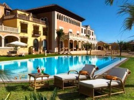 5 ஸ்டார் ஹோட்டல்களில் ராஜ்யசபா எம்.பிக்கள் 'சொகுசு': சாடும் சி.ஏ.ஜி அறிக்கை!!