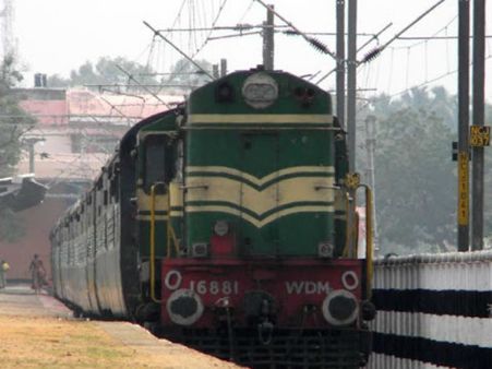 வைகை, பல்லவன் ரயில்கள் 2 நாட்கள் தாமதமாக இயங்கும்: தெற்கு ரயில்வே