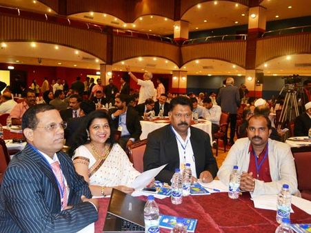 அபுதாபி இந்திய தூதரகம் நடத்திய கருத்தரங்கு: என்.ஆர்.ஐ.க்களின் பிரச்சனை குறித்து ஆலோசனை