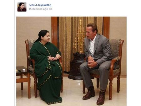 அர்னால்ட் சந்திப்பை ஜெயலலிதாவும் 'அப்டேட்' செய்தார்....பேஸ்புக்கில்!
