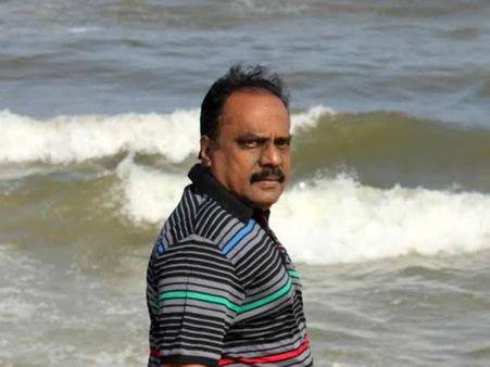 தாழப் பறக்கும் காக்கைகள்- 1: பிரதமருக்கு பிறந்தநாள் பரிசு