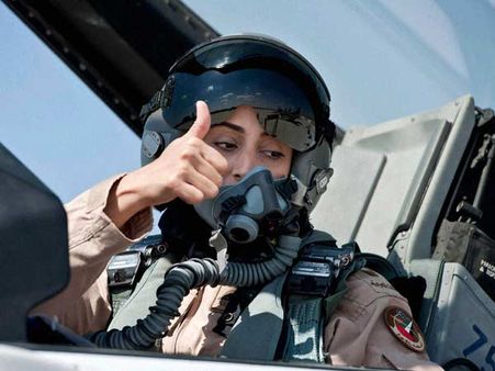 கட்டுப்பெட்டி அரபு நாடுகளை வியப்பில் ஆழ்த்திய 'சந்தனப்பெட்டி'...!