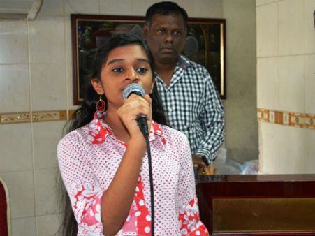 துபாயில் நடைபெற்ற 'அருவி' சிறப்புக் கவியரங்கம்