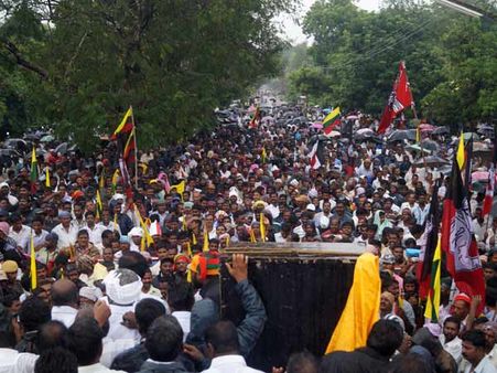 என்.எல்.சி.யை முற்றுகையிட்டு போராட்டம்- தி.வேல்முருகன் உட்பட 2 ஆயிரம் பேர் கைது!
