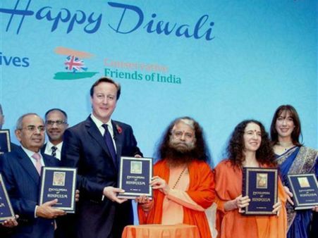 இந்துத்துவம் என்சைக்ளோபீடியாவை வெளியிட்ட இங்கிலாந்து பிரதமர் டேவிட் காமரூன்