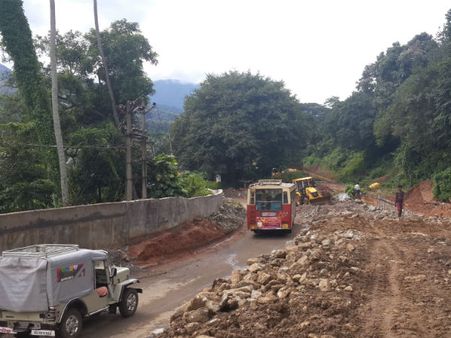 ரயில் பாதை அமைக்கும் பணிக்காக .... தமிழக கேரள எல்லை பாதை 11 நாட்களுக்கு மூடல்!