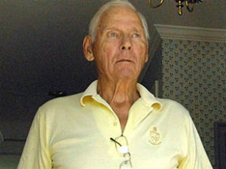 போபால் விஷவாயு வழக்கின் முக்கிய குற்றவாளி வாரன் ஆன்டர்சன் மரணம்- மறைக்கும் குடும்பத்தார்