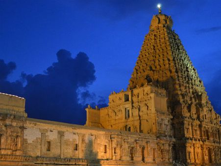 ராஜராஜசோழனின் 1029-வது சதய விழா: தஞ்சாவூரில் கோலாகலம்