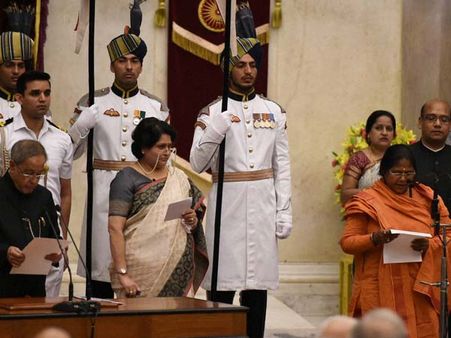 மோடி அமைச்சரவையில் பெண் உறுப்பினர்களின் எண்ணிக்கை 8 ஆக உயர்வு