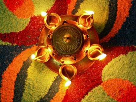 வாழ்க்கைக்கு ஒளிதரும் கார்த்திகை மாதம்