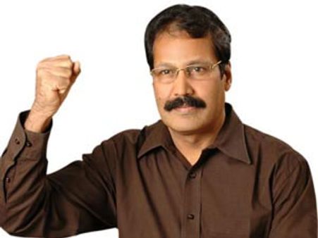 ‘கலவர’ கிராமத்தில் ஆறுதல் கூறச் சென்ற கிருஷ்ணசாமிக்கு தடை - தூத்துக்குடியில் பரபரப்பு