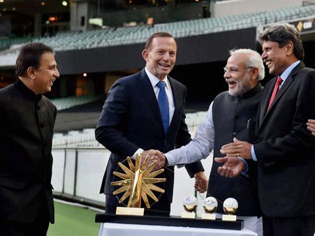 மெல்போர்ன் கிரிக்கெட் மைதானத்தில் மோடிக்கு சிறப்பான வரவேற்பு- விருந்து!