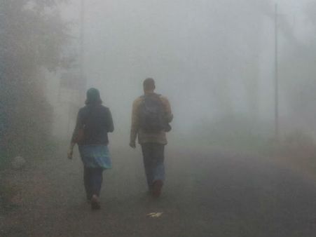 கொடைக்கானலில் கொட்டும் பனி – குளிரில் நடுங்கும் மக்கள்