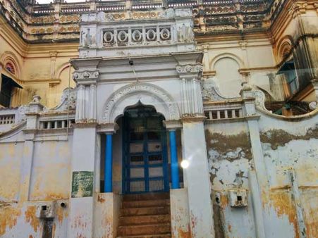 150 ஆண்டுகள் பழமையான செட்டிநாடு வீட்டில் “தீ” – காரைக்குடி அருகே பரபரப்பு