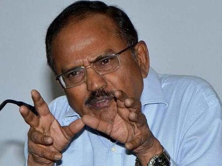 இலங்கையில் தேசிய பாதுகாப்பு ஆலோசகர் அஜித் தோவல்: ரணில், மைத்ரிபால, சந்திரிகாவுடன் ஆலோசனை