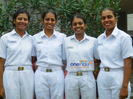 கடற்படை தின ஸ்பெஷல்: கலக்கப் போகும் நான்கு பெண் சிங்கங்கள்- சிறப்பு பேட்டி