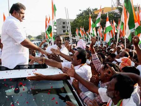 பெரும்பான்மையான காங். கட்சியின் மொத்த உருவமே தமிழ் மாநில காங்கிரஸ்: வாசன்