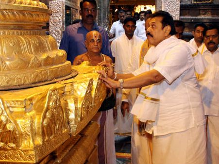 தமிழர், சிங்களர் என்ற இன வேறுபாடு எனக்கில்லை: சொல்வது மகிந்த ராஜபக்சே!