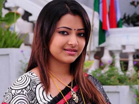 ஸ்வேதா பாசுவை விபச்சார வழக்கில் சிக்க வைத்தது யார்?