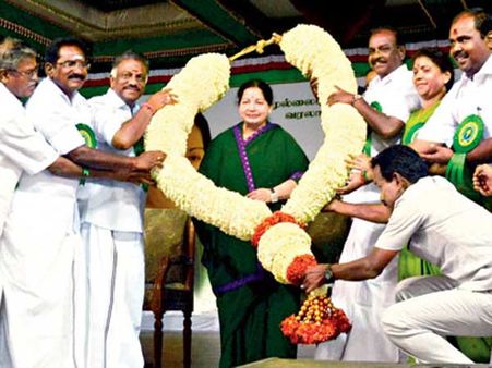 தாழப் பறக்கும் காக்கைகள் 13: சுதந்திரத்தின் எல்லைகள்