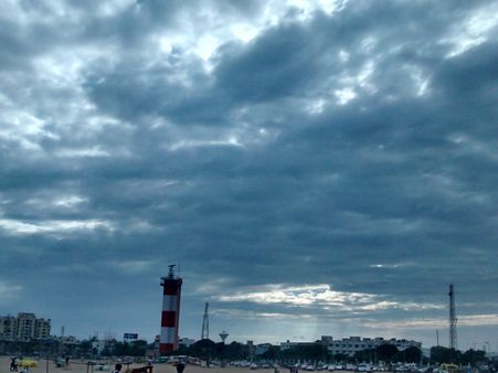 வங்ககடலில் புதிய காற்றழுத்த தாழ்வு நிலை... தமிழகத்தில் மழை பெய்யும் : வானிலை ஆய்வு மையம்