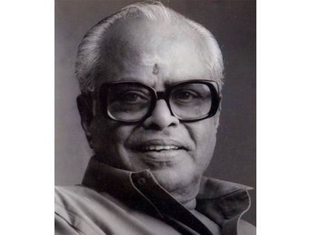 இயக்குநர் சிகரம்...- எழுத்தாளர் சுரா