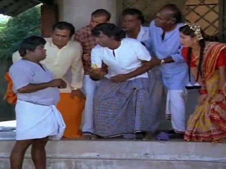 ரஸ்தாலி 400.. மொந்தன் 800.. தலையை சுற்ற வைக்கும் வாழைத்தார் விலை!