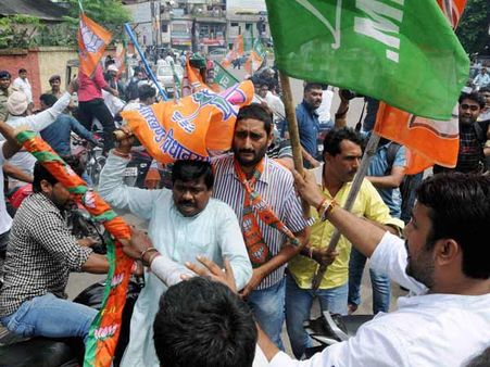 ஜார்க்கண்ட்டில் தனிப் பெரும்பான்மையுடன் ஆட்சி அமைக்கிறது பாஜக- தேர்தலுக்கு பிந்தைய கருத்து கணிப்பு