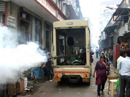 மனிதர்களை மிரட்டும் மலேரியா!