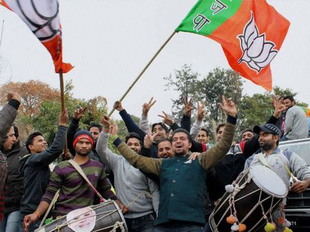 காஷ்மீரில் 23% வாக்குகள் பெற்று பாஜக முதலிடம்; 18% வாக்குகளுடன் 4வது இடத்தில் காங்கிரஸ்!!