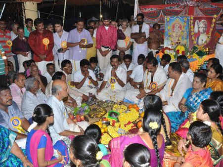 ஆரியங்காவு தர்மசாஸ்தா - புஷ்கலா தேவி திருமண நிச்சயதார்த்தம்