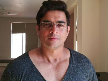 நடிகர் மாதவனின் லக்கேஜை தொலைத்த விமான நிறுவனம்