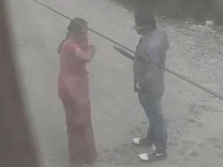 சென்னையில் பட்டா கத்தியை காட்டி பட்டப்பகலில் வழிப்பறி செய்தவன் 'ஆலடி அருணா' கொலையாளி!!