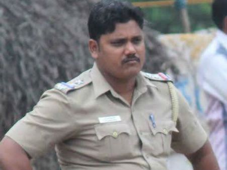 முத்துப்பேட்டை தர்கா தாக்குதலில் துணிச்சலுடன் செயல்பட்ட சப் இன்ஸ்பெக்டர்.. பாராட்டு குவிகிறது