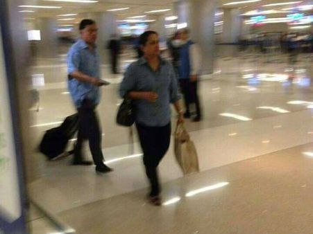 மனைவியோடு லாஸ் ஏஞ்சலெஸில் பத்திரமாக 