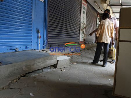 மெட்ரோ சுரங்க பணியின்போது கடையோடு வீடும், பூமிக்குள் புதைந்தது! சென்னையில் பரபரப்பு!!