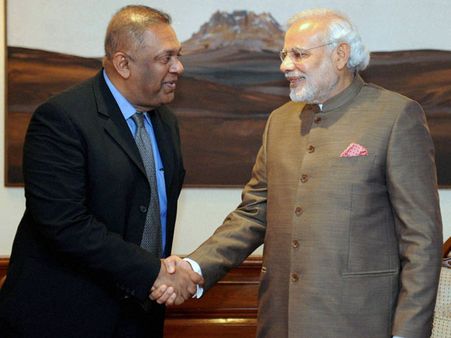 மோடியுடன் மங்கள சமரவீரா சந்திப்பு... தமிழக மீனவர்கள் குறித்து மோடி பேசியதாக தகவல்!