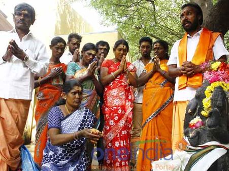 10 பேர் 'இந்து மதம்' திரும்பும் நிகழ்ச்சி- சென்னையில் பரபரப்பு!