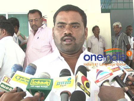 அடுத்தடுத்து 6 முறை நகராட்சிக் கூட்டத்தைப் புறக்கணித்த கரூர் மதிமுக கவுன்சிலர்.. மக்களுக்காக!