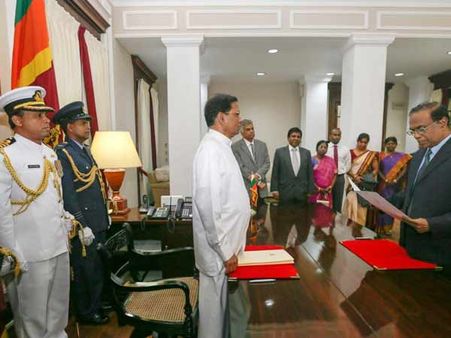 இலங்கையின் புதிய தலைமை நீதிபதியாக யாழ். தமிழர் கனகசபாபதி ஸ்ரீபவன் பதவியேற்றார்!!
